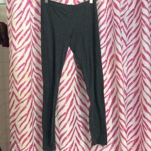 Simple gray leggings